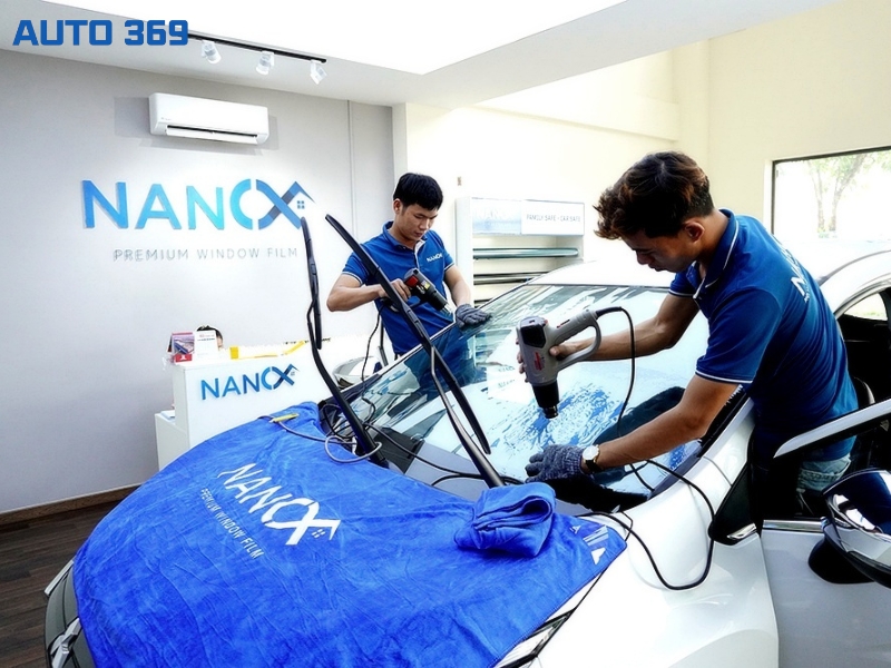Chọn dán phim cách nhiệt NanoX cho ô tô